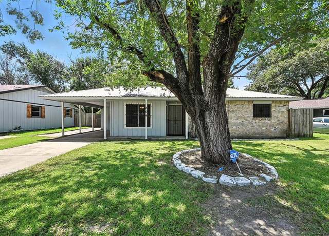 Property at 804 Live Oak St, Wilmer, TX 75172, 3 beds, 1.5 baths