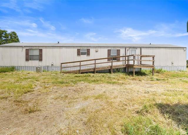 Property at 3607 Hackett Branch Rd, Midway, TX 75852, 3 beds, 2 baths