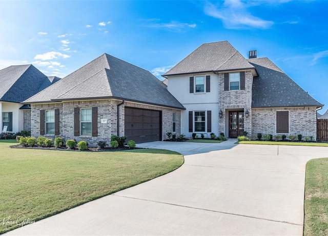 Property at 217 Peregrine Way, Bossier City, LA 71112, 4 beds, 3 baths
