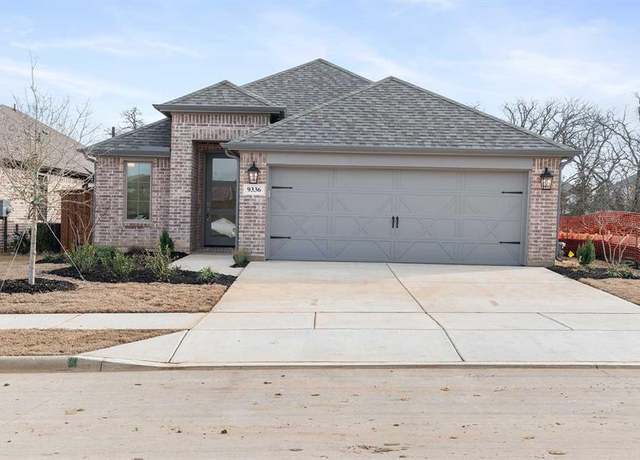 Property at 9336 Buckeye Bnd, Oak Point, TX 75068, 3 beds, 2.5 baths