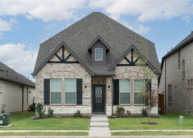 Property at 1417 Blue Agave Dr, Fort Worth, TX 76247, 3 beds, 2.5 baths