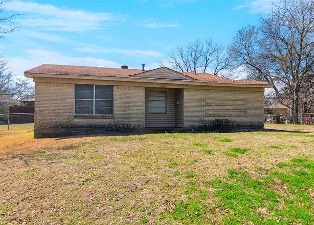 Property at 1825 Grove Cir, Mesquite, TX 75149, 3 beds, 1 bath