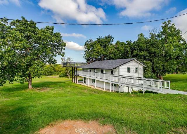 Property at 2520 Long Creek Ct, Granbury, TX 76049, 4 beds, 2.5 baths