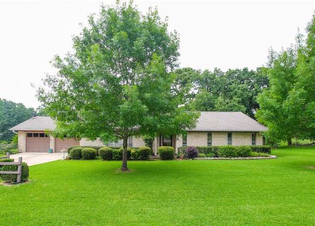 Property at 107 Clover Dr, Gun Barrel City, TX 75156, 3 beds, 2 baths