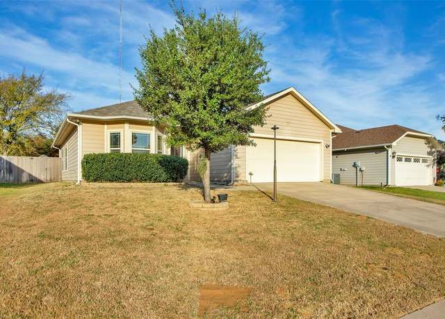 Property at 4813 Pinnacle Pl, Denison, TX 75021, 3 beds, 2 baths