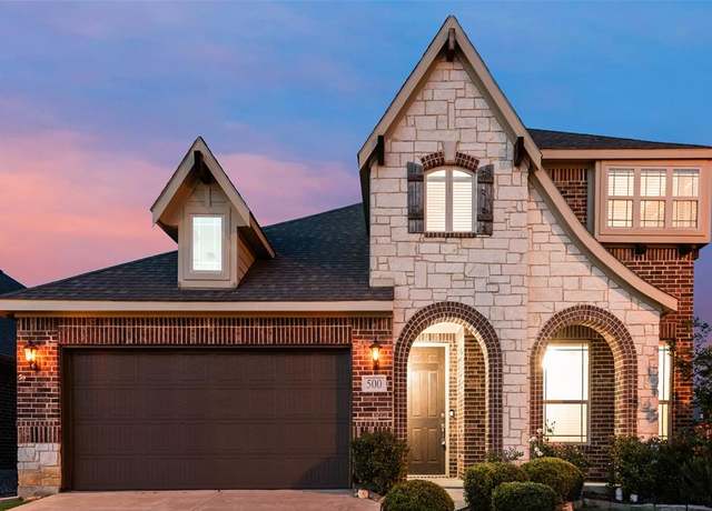 Property at 500 Lakeview Dr, Alvarado, TX 76009, 4 beds, 2.5 baths