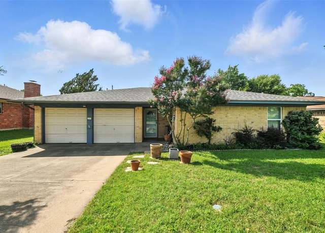 Property at 3908 Windhaven Rd, Fort Worth, TX 76133, 3 beds, 2 baths