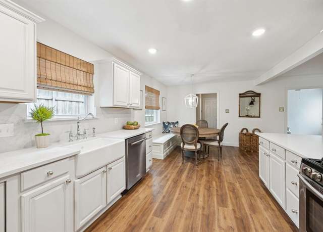 Property at 3347 Whirlaway Rd, Dallas, TX 75229, 4 beds, 2.5 baths