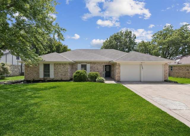Property at 3206 Avon Dr, Arlington, TX 76015, 4 beds, 2 baths