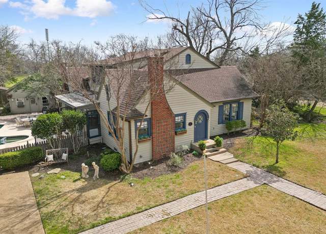 Property at 507 S Center St, Forney, TX 75126, 4 beds, 3.5 baths