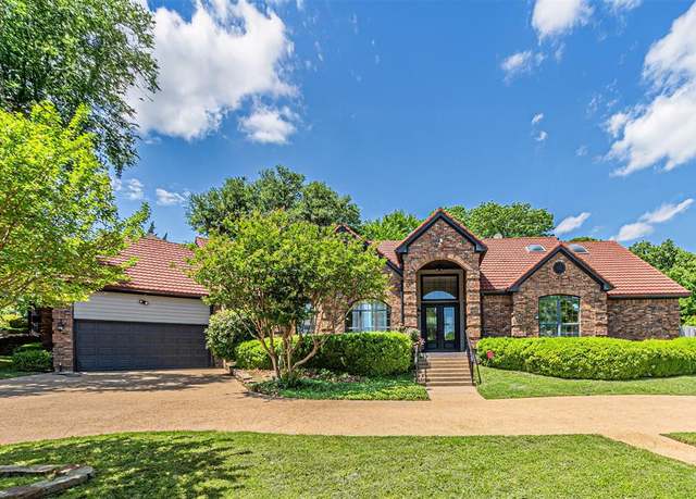 Property at 2405 Castle Rock Rd, Arlington, TX 76006, 4 beds, 4 baths