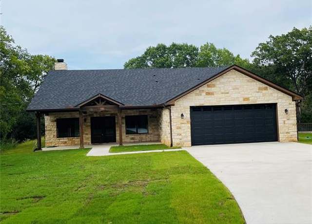 Property at 1698 Rogers Hill Rd, Waco, TX 76705, 3 beds, 2.5 baths
