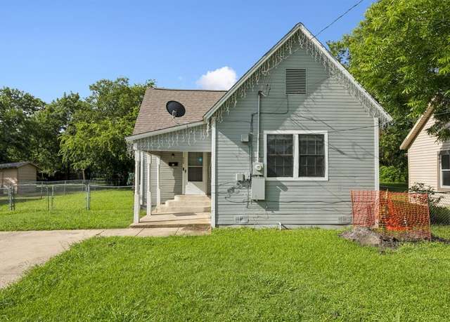 Property at 808 E High St, Terrell, TX 75160, 2 beds, 1 bath