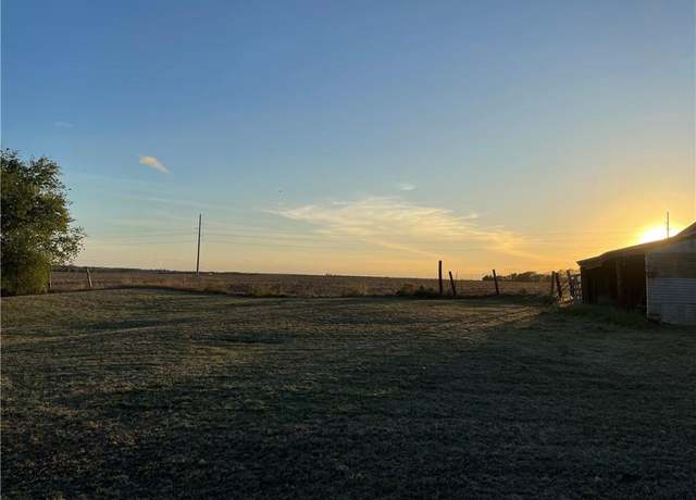 Property at 346 CR 352, Rosebud, TX 76661, 2 beds, 1 bath