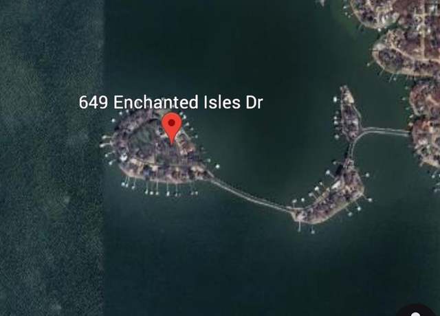 Property at 649 Enchanted Isles Dr, Mabank, TX 75156, 4 beds, 3 baths