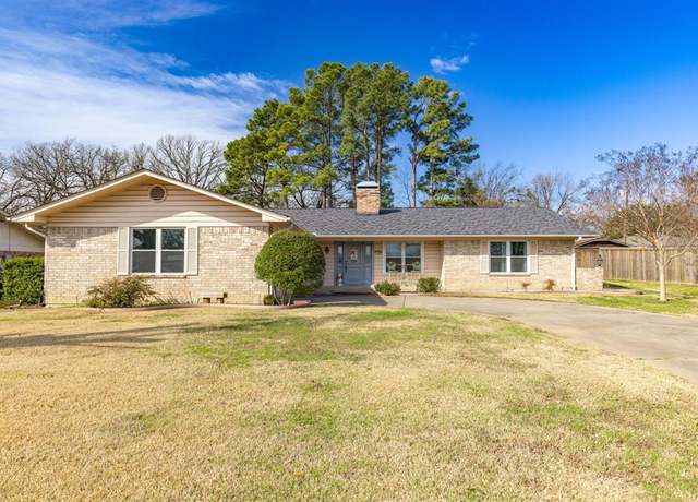 Property at 332 Azalea Dr, Sulphur Springs, TX 75482, 3 beds, 2 baths