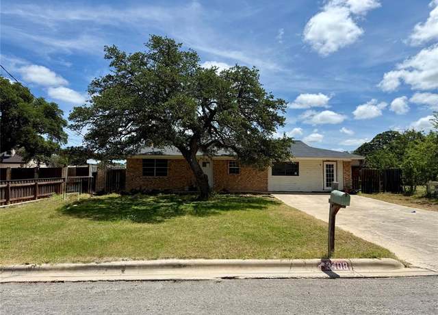 Property at 3408 Durham Ave, Brownwood, TX 76801, 4 beds, 2 baths