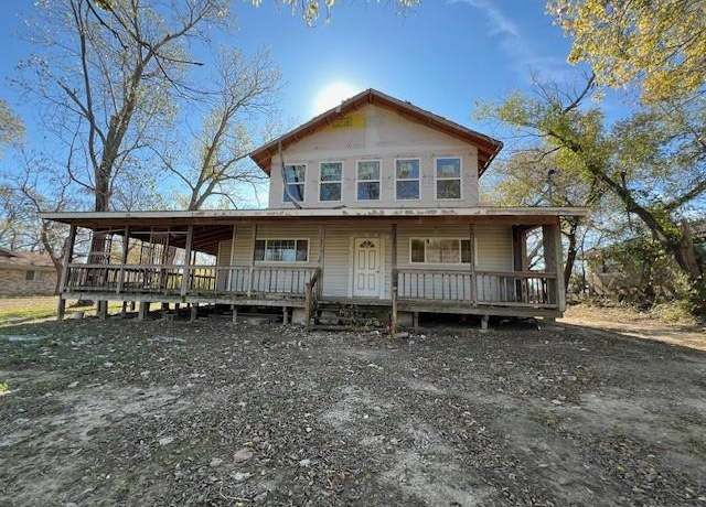 Property at 213 W Main St, Pecan Gap, TX 75469, 4 beds, 1 bath