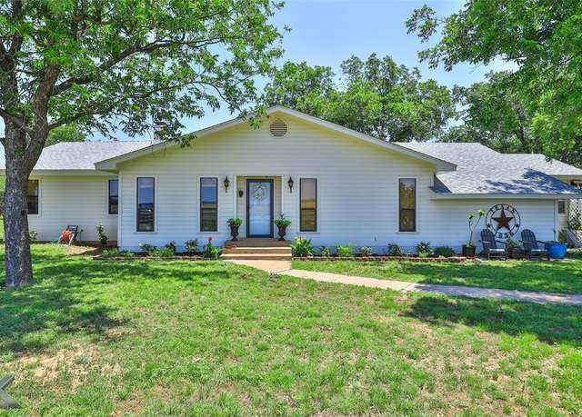Property at 817 S 153 Hwy, Wingate, TX 79566, 4 beds, 3 baths