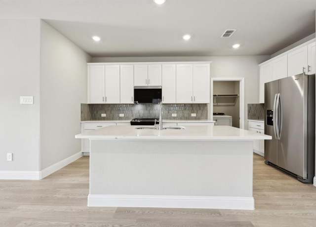 Property at 510 Willet Dr, Mckinney, TX 75069, 4 beds, 2.5 baths