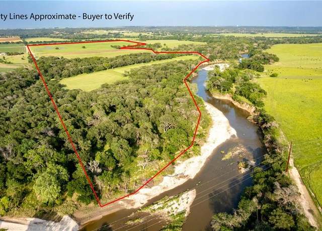 Property at 100 CR 3207b Rd, Clifton, TX 76634, 5 beds, 4.5 baths