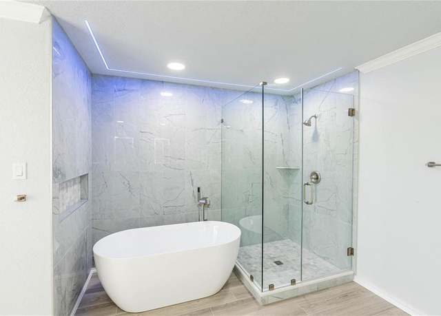 Property at 6512 Willow Oak Ct, Fort Worth, TX 76112, 4 beds, 2.5 baths