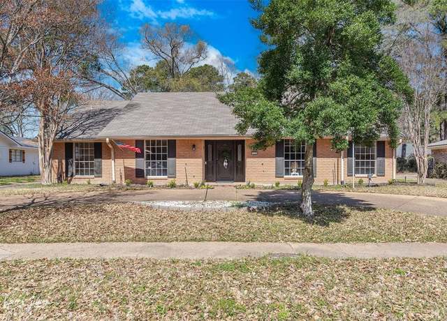 Property at 513 Dumbarton Dr, Shreveport, LA 71106, 4 beds, 2.5 baths
