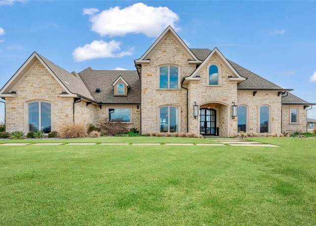 Property at 2106 County Road 43250, Paris, TX 75462, 4 beds, 4.5 baths