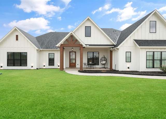 Property at 1267 Willy Vester Rd, Van Alstyne, TX 75495, 5 beds, 4.5 baths
