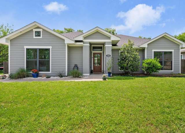 Property at 1102 S 29th St, Corsicana, TX 75110, 4 beds, 2 baths