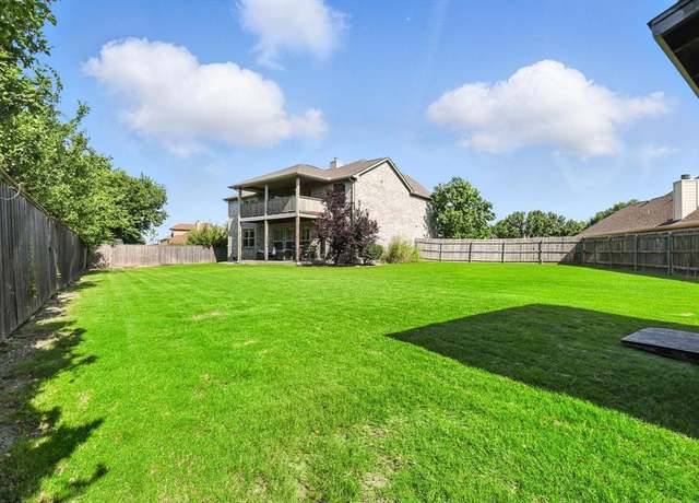 Property at 1925 Fountain Spray Dr, Wylie, TX 75098, 3 beds, 2.5 baths