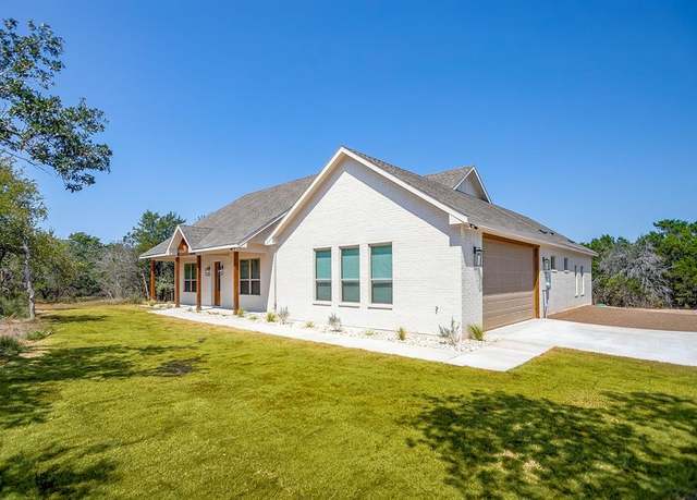 Property at 3347 N Lakeview Dr, Palo Pinto, TX 76484, 3 beds, 2.5 baths