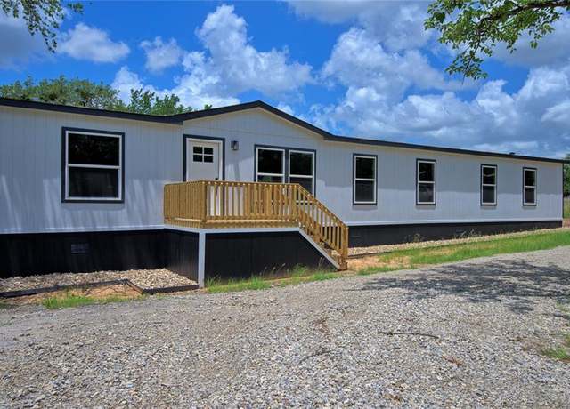 Property at 109 Pima Dr, Nocona, TX 76255, 4 beds, 3 baths