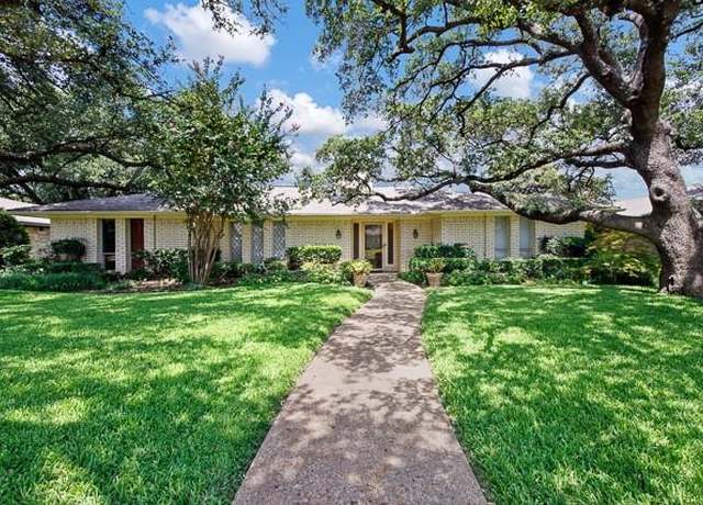 Property at 2421 Fairview Dr, Plano, TX 75075, 4 beds, 2.5 baths