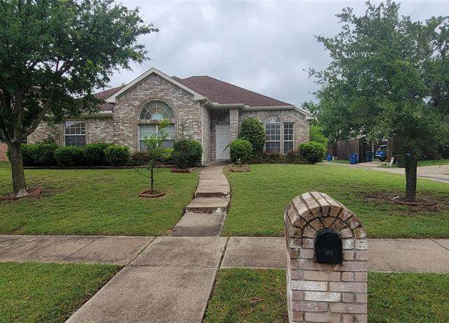 Property at 301 Rain Tree Dr, Sunnyvale, TX 75182, 4 beds, 2 baths