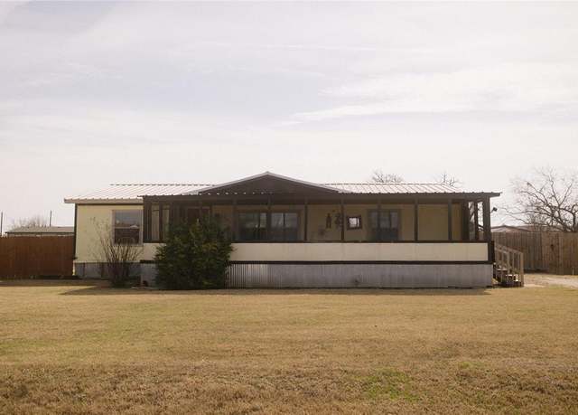 Property at 2440 Willow Oak Ln, Burleson, TX 76028, 3 beds, 2 baths