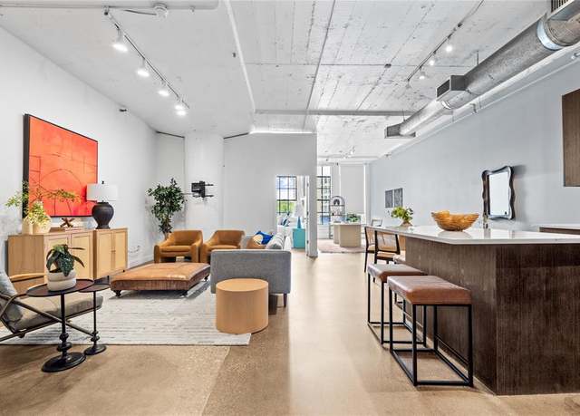 Property at 1122 Jackson St #203, Dallas, TX 75202, 1 bed, 1 bath