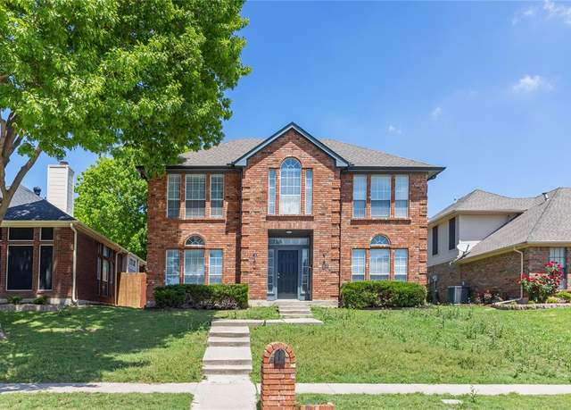Property at 1121 Emily Ln, Carrollton, TX 75010, 4 beds, 2.5 baths