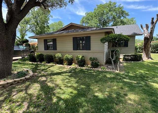 Property at 55 Spears Cir, Abilene, TX 79601, 2 beds, 2 baths