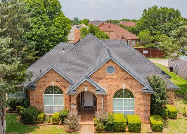Property at 219 Sandy Creek Pl, Desoto, TX 75115, 4 beds, 2.5 baths