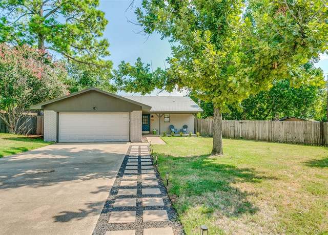 Property at 926 Harber Ave, Grapevine, TX 76051, 3 beds, 2 baths