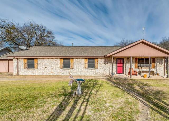 Property at 2912 Fm 920, Weatherford, TX 76088, 4 beds, 1.5 baths