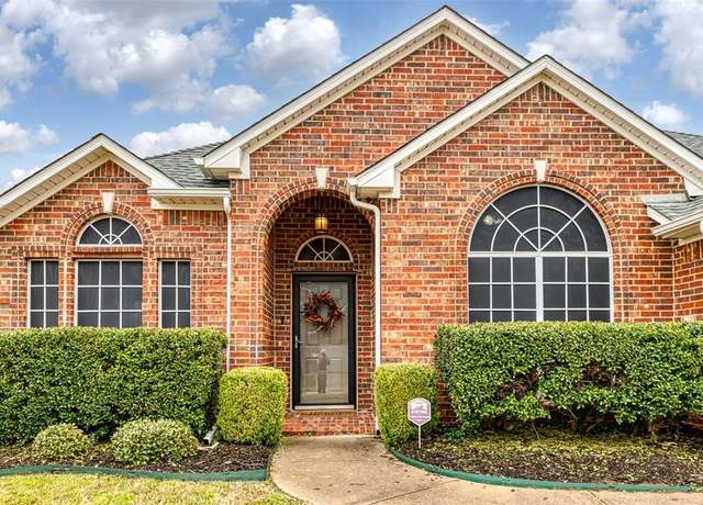 Property at 7901 Raton Ridge Ln, Arlington, TX 76002, 4 beds, 2 baths