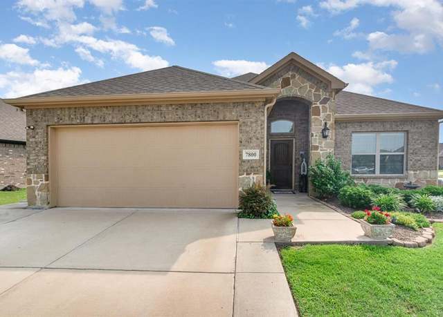 Property at 7800 Cypress Dr, Greenville, TX 75402, 3 beds, 2 baths