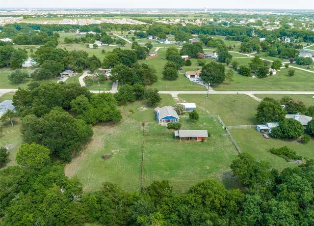 Property at 1420 Traildust Dr, Mckinney, TX 75069, 2 beds, 1 bath