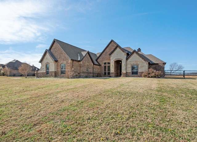 Property at 124 Mill Crossing Ln, Springtown, TX 76082, 4 beds, 2 baths