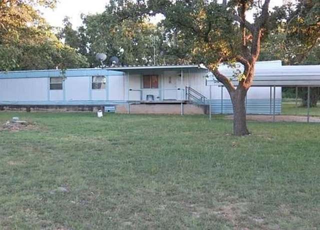 Property at 7830 Blarney Dr, Brownwood, TX 76801, 3 beds, 2 baths