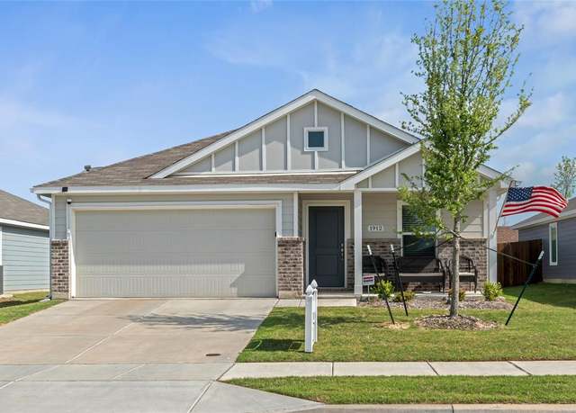 Property at 1912 Poptic Ln, Mckinney, TX 75071, 3 beds, 2 baths