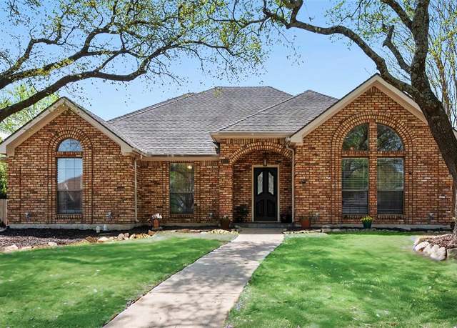 Property at 1512 Cobblestone Dr, Desoto, TX 75115, 4 beds, 2 baths