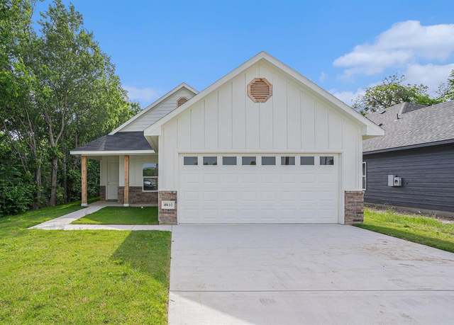 Property at 404 1/2 Evans St, Cleburne, TX 76031, 3 beds, 2 baths